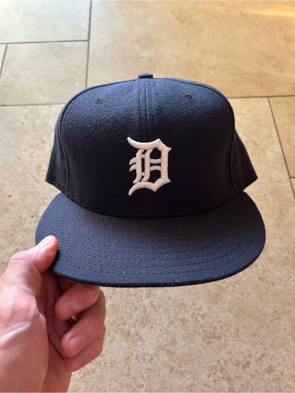 Men’s Detroit Tigers New Era 59FIFTY Authentic Collection hat size 7 1/2.